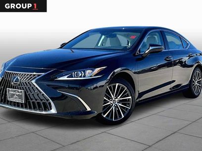 Certified 2025 Lexus ES 350 w/ Premium Package