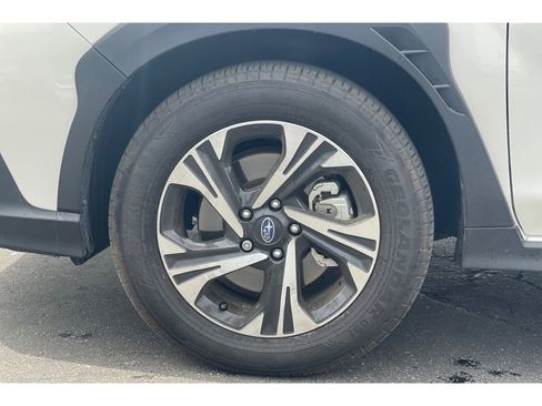 Used 2024 Subaru Crosstrek 2.0i Premium image 10