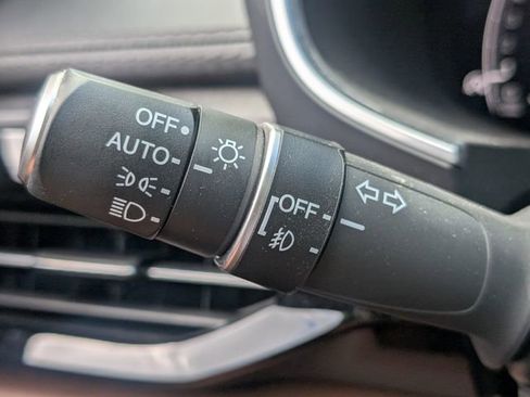 Used 2023 Acura MDX SH-AWD w/ Advance Package image 34