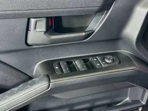New 2026 Toyota 4Runner SR5 AWD/4WD image 17