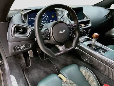 Used 2024 Aston Martin Valour RWD image 4