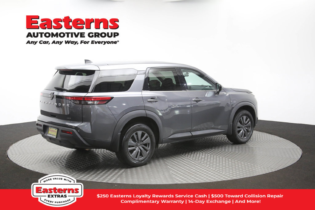 Used 2024 Nissan Pathfinder S AWD/4WD image 44