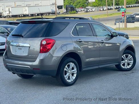 Used 2011 Chevrolet Equinox LT w/ Driver Convenience Package FWD image 2