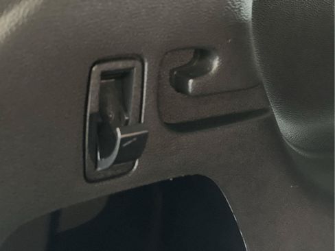 Used 2021 Ford Edge SE AWD/4WD image 11