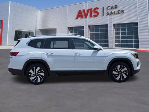 Used 2025 Volkswagen Atlas SEL AWD/4WD image 5