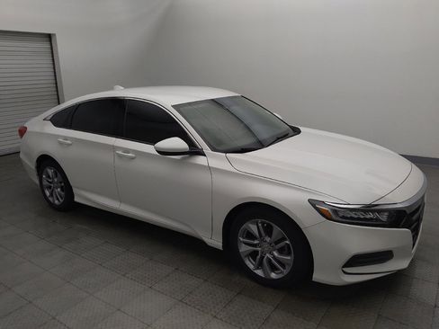 Used 2018 Honda Accord LX image 11
