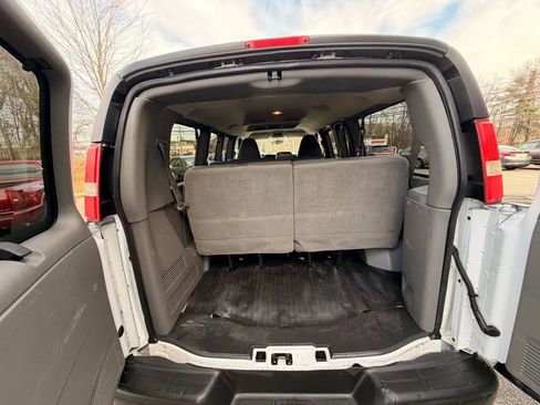 Used 2012 GMC Savana 2500 LS w/ Power Package image 20