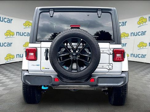 Used 2023 Jeep Wrangler Unlimited Sahara w/ Cold Weather Group AWD/4WD image 5