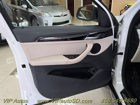 Used 2019 BMW X1 sDrive28i FWD image 11