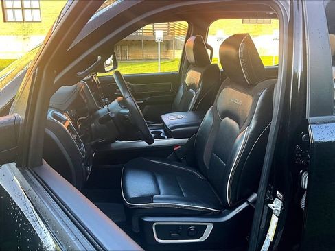Used 2023 RAM 1500 Laramie RWD image 33