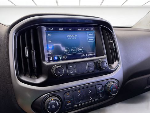 Used 2022 Chevrolet Colorado LT w/ LT Convenience Package image 10