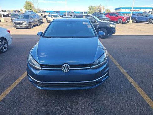 Used 2021 Volkswagen Golf 4-Door image 8
