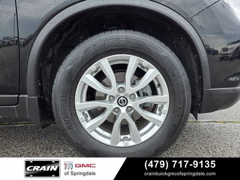 Used 2017 Nissan Rogue SV AWD/4WD image 28