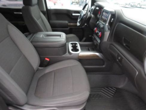 Used 2021 Chevrolet Silverado 1500 RST image 13