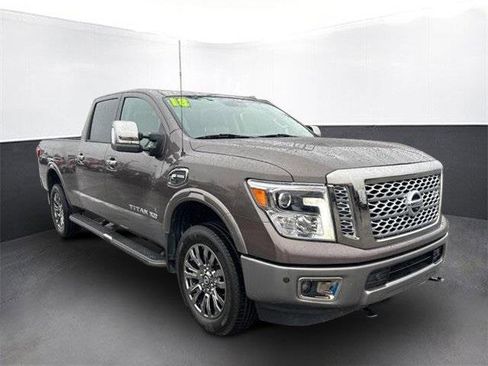 Used 2018 Nissan Titan Platinum Reserve w/ Platinum Utility Package image 9