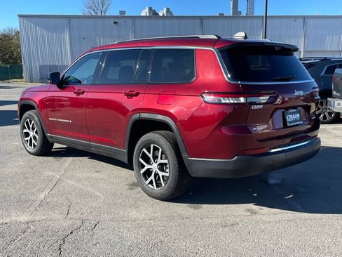 Used 2024 Jeep Grand Cherokee L Limited w/ Luxury Tech Group II AWD/4WD image 5