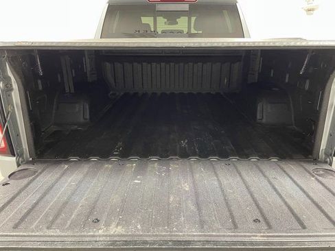 Used 2023 GMC Sierra 1500 SLE w/ Preferred Package AWD/4WD image 24