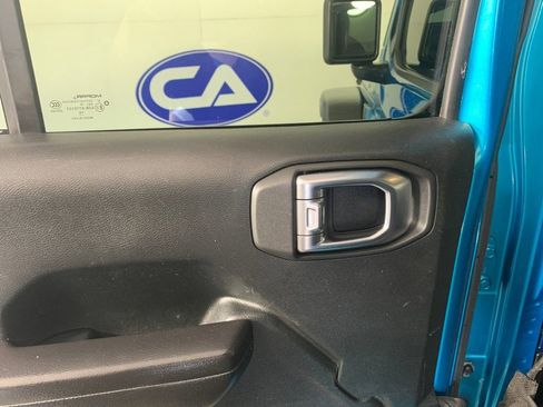 Used 2019 Jeep Wrangler Unlimited Sport S image 31