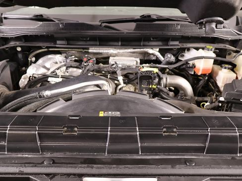 Used 2022 Chevrolet Silverado 2500 LT w/ Convenience Package image 18