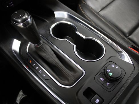 Used 2020 Chevrolet Traverse Premier w/ LPO, Blackout Package image 41