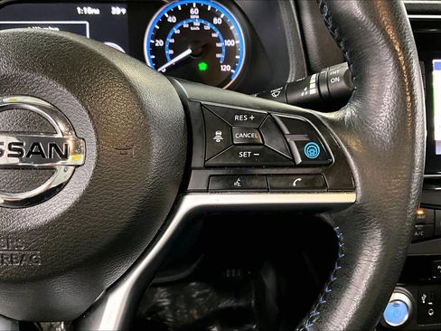 Used 2018 Nissan Leaf SL w/ SL Technology Package image 23