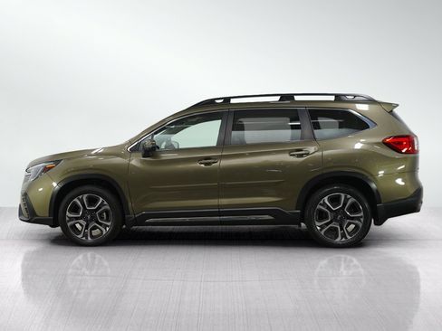 Used 2023 Subaru Ascent Limited AWD/4WD image 2