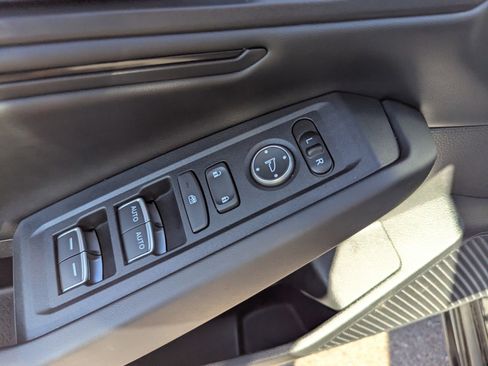 Used 2025 Honda Accord EX-L image 31