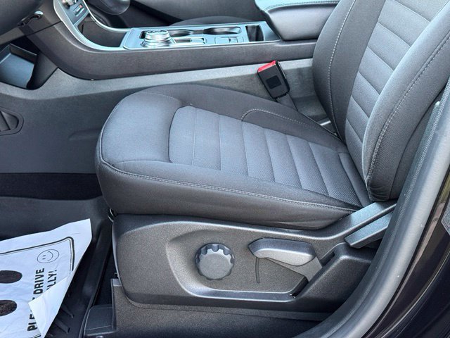 Used 2024 Ford Edge SE w/ Black Appearance Package AWD/4WD image 14