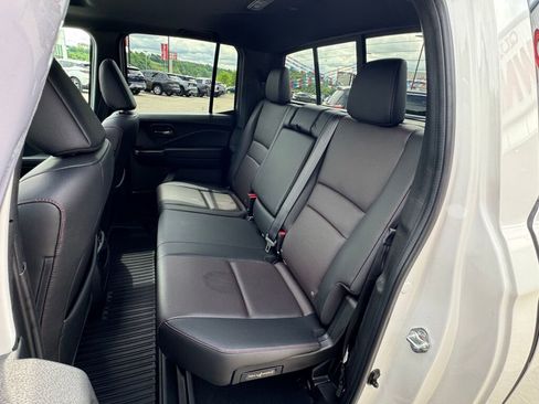 Used 2022 Honda Ridgeline Black Edition image 17