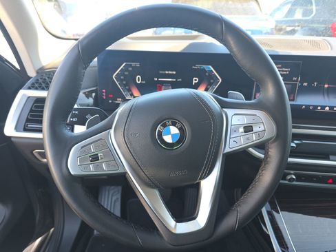 Used 2026 BMW X7 xDrive40i AWD/4WD image 8