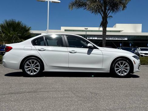 Used 2018 BMW 320i Sedan RWD image 2