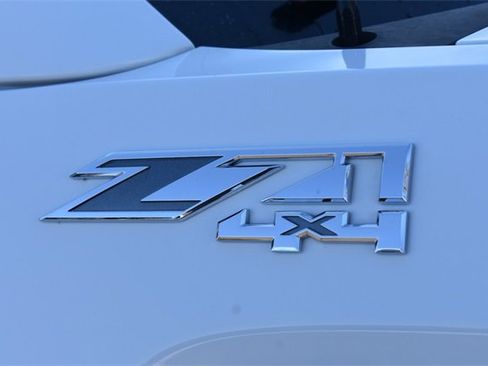 Used 2015 GMC Sierra 1500 SLE w/ SLE Value Package image 13