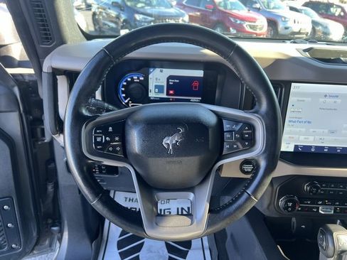 Used 2023 Ford Bronco Wildtrak image 29