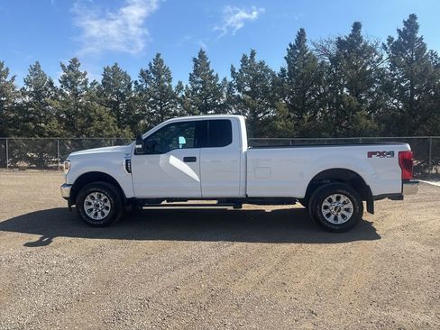 Used 2021 Ford F250 XLT w/ XLT Value Package image 3