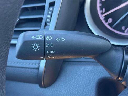 Certified 2021 Toyota Camry LE image 22