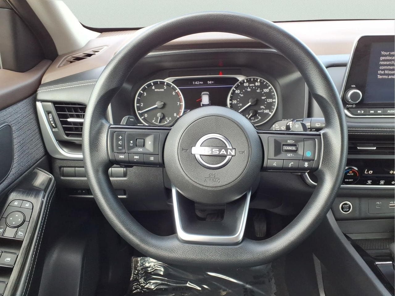 Used 2023 Nissan Rogue SV AWD/4WD image 15