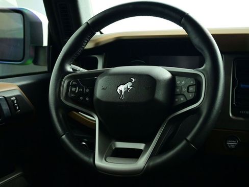 Used 2023 Ford Bronco Outer Banks image 8