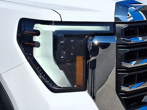 New 2026 GMC Sierra 2500 SLE w/ SLE Value Package; image 9