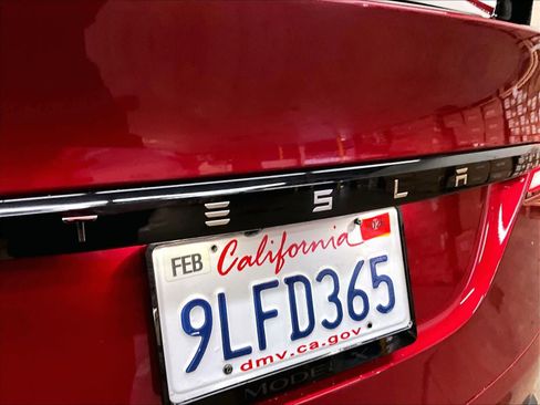 Used 2024 Tesla Model X image 10