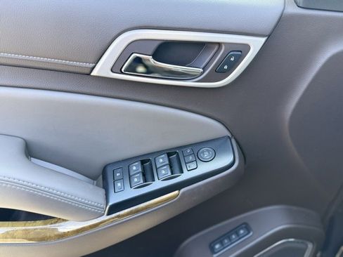 Used 2017 GMC Yukon Denali w/ Open Road Package image 17