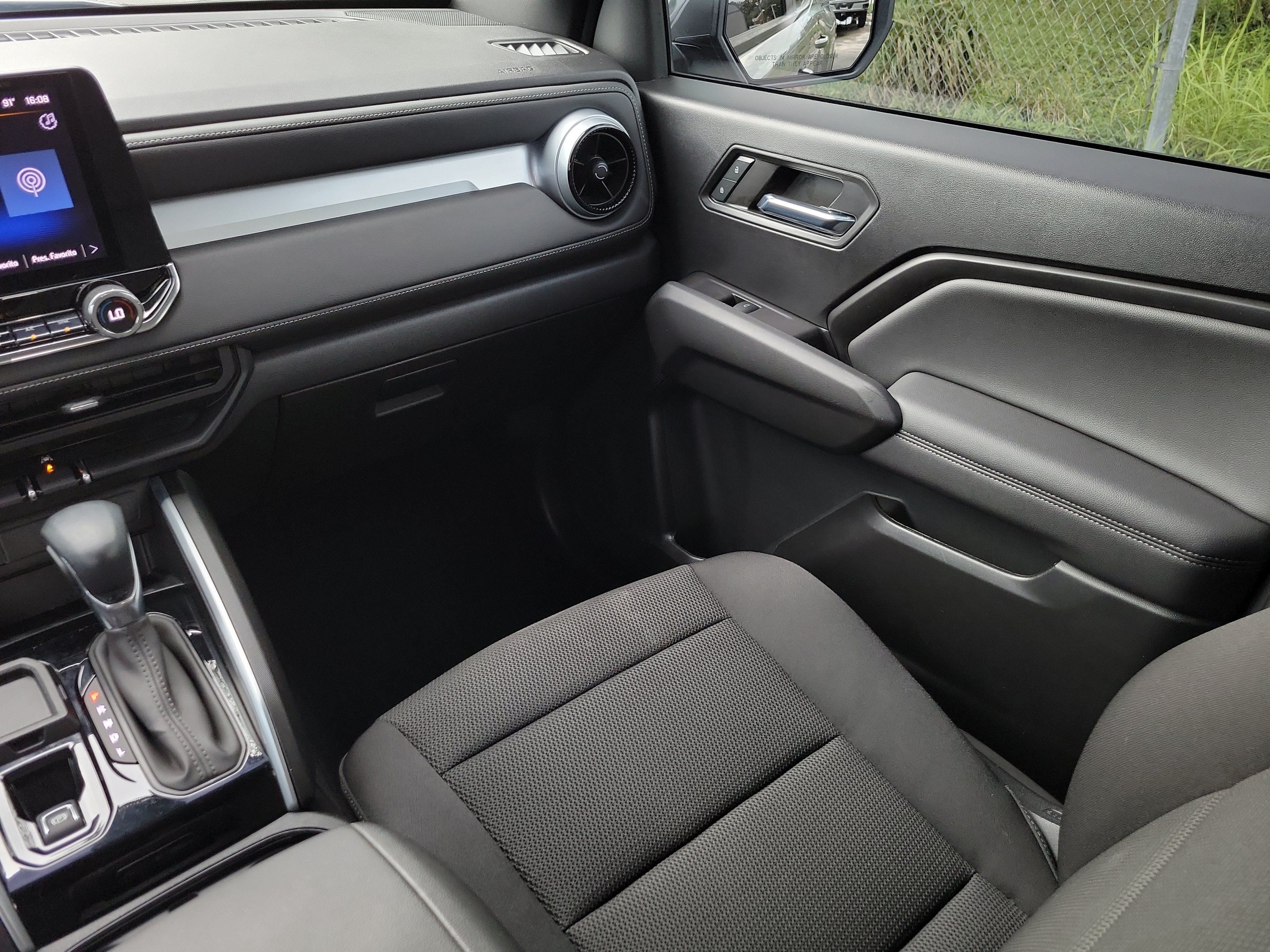 Used 2024 Chevrolet Colorado LT w/ LT Convenience Package RWD image 22