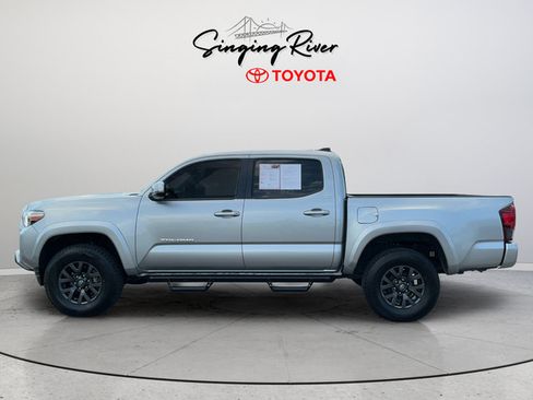 Used 2023 Toyota Tacoma SR5 w/ Technology Package RWD image 4