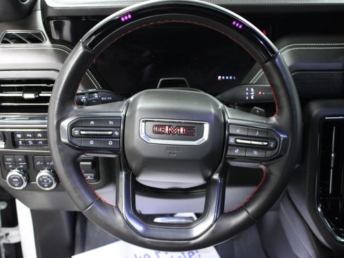 Used 2025 GMC Yukon AT4 Ultimate w/ LPO, Floor Liner Package AWD/4WD image 19
