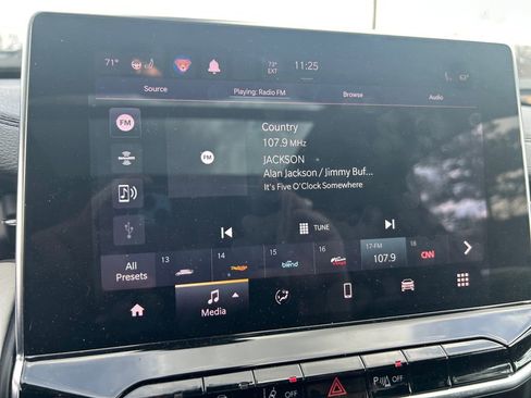 Used 2023 Jeep Compass Limited w/ Sun and Sound Group image 19