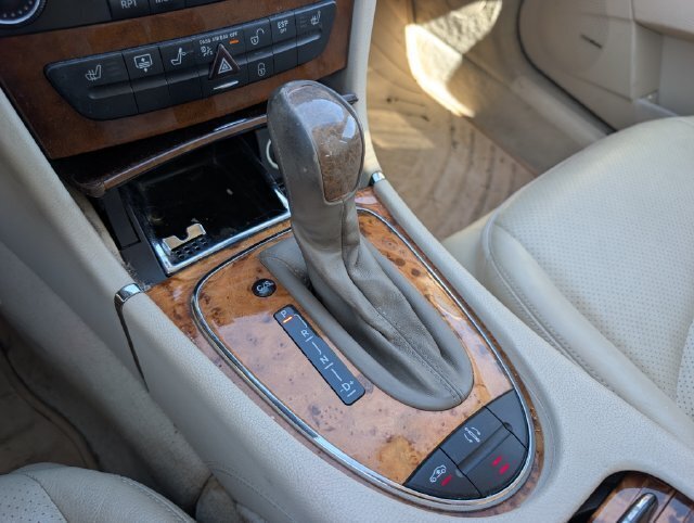 Used 2005 Mercedes-Benz E 500 4MATIC Sedan image 29