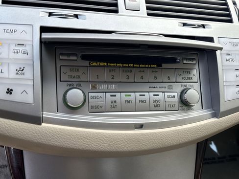 Used 2008 Toyota Avalon XLS image 18