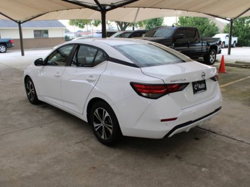 Used 2022 Nissan Sentra SV image 5