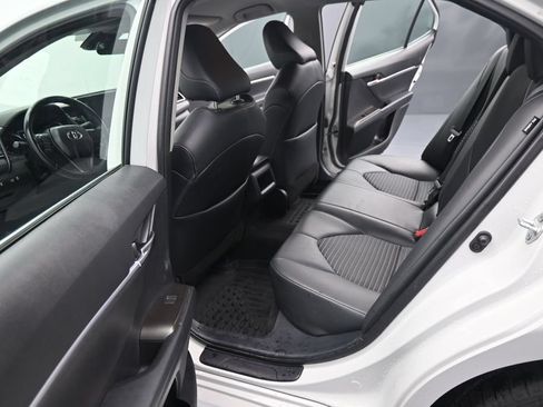 Used 2023 Toyota Camry SE FWD image 16