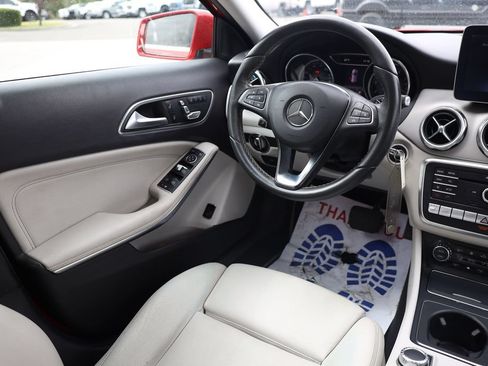Used 2018 Mercedes-Benz GLA 250 4MATIC image 20