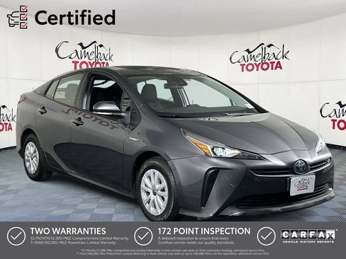 Used 2021 Toyota Prius LE image 1